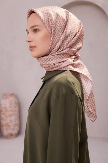 Belli Tivil Saf İpek Eşarp 4203 - 07 Pembe Geometrik Desen