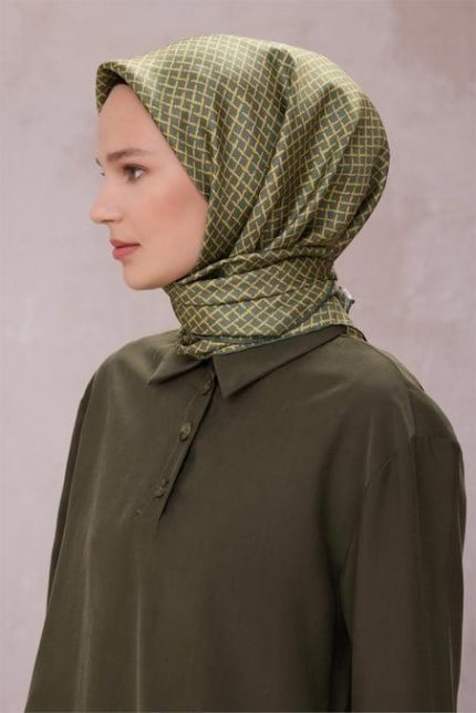 Belli Tivil Saf İpek Eşarp 4203 - 11 Yeşil Geometrik Desen