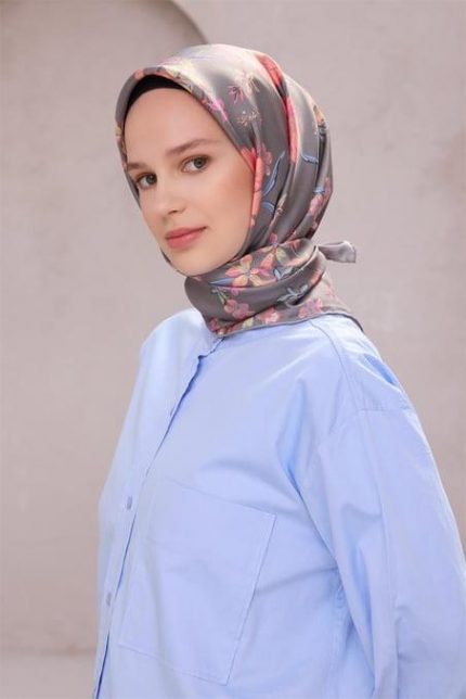 Belli Tivil Saf İpek Eşarp 4210 - 83 Gri Pembe Çiçek Desen