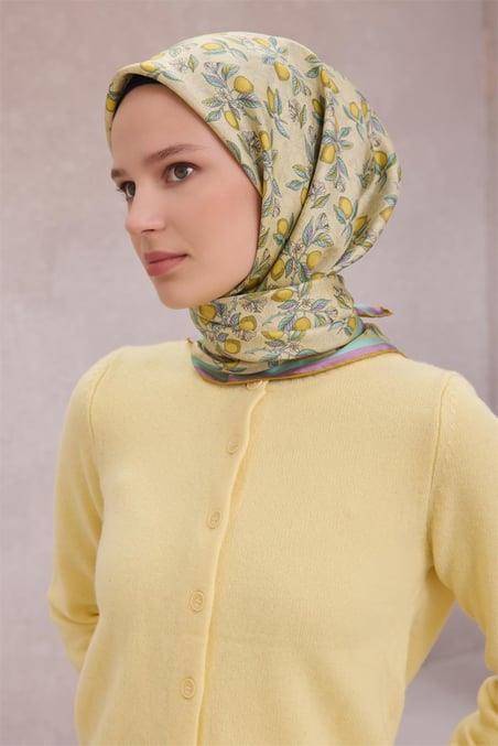 belli-tivil-saf-ipek-esarp-4212-05-sar-d-9467 Belli Tivil Saf İpek Eşarp 4212 - 05 Sarı Limon Desen - Görsel 1