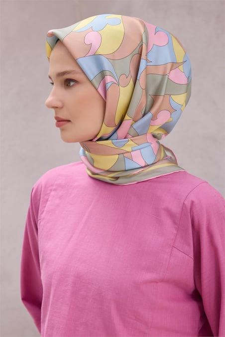 belli-tivil-saf-ipek-esarp-4213-50-aci-d-4e3a Belli Tivil Saf İpek Eşarp 4213 - 50 Açık Yeşil Soyut Desen - Görsel 1