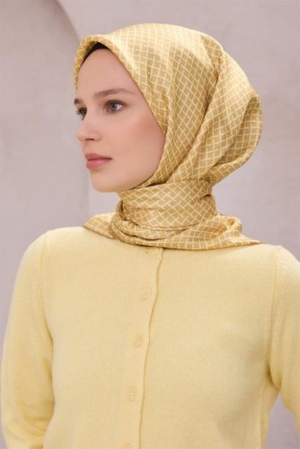 Belli Tivil Saf İpek Eşarp 4203 - 38 Sarı Geometrik Desen