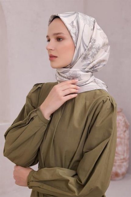 Belli Tivil Saf İpek Eşarp 4219 - 59 Beyaz Çiçek Desen