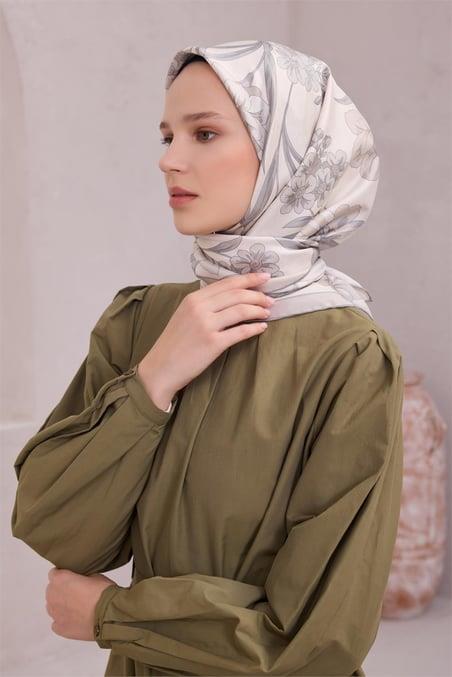 belli-tivil-saf-ipek-esarp-4219-59-bey-b-acf7 Belli Tivil Saf İpek Eşarp 4219 - 59 Beyaz Çiçek Desen - Görsel 1