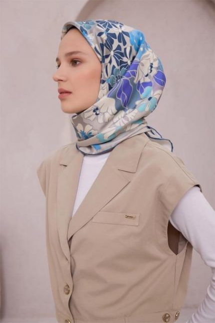 Belli Tivil Saf İpek Eşarp 4220 - 56 Mavi Çiçek Desen