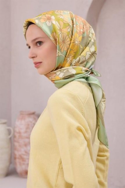 Belli Tivil Saf İpek Eşarp 4220 - 58 Açık Yeşil Çiçek Desen