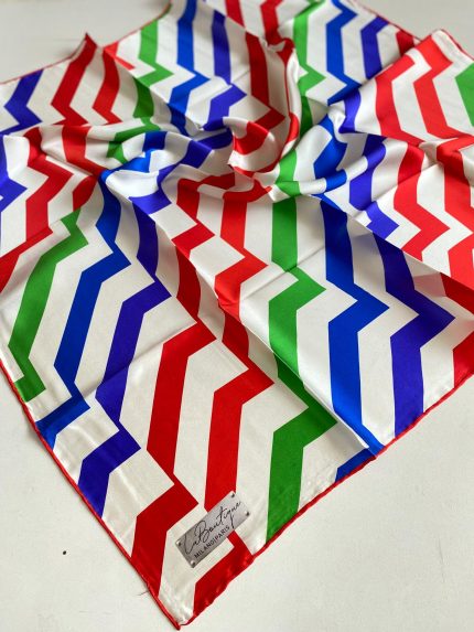 La Boutique Az Hatalı Sura Saf İpek Eşarp 51054 Beyaz Karışık Desen