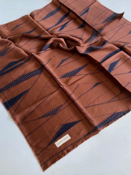 Pierre Cardin Sura İpek Eşarp 8748230 - 361 - 48771 Kahve Karışık Desen
