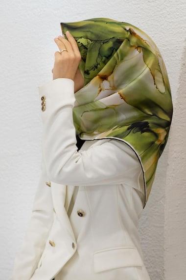 Vissona Tivil İpek Eşarp 14215 - 0036 - 0009 Yeşil Sulu Boya Desen