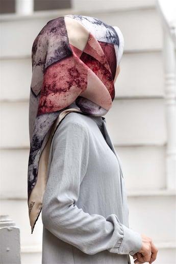 Vissona Tivil İpek Eşarp 17554 - 0019 - 0028 Lacivert Krem Dokulu Desen