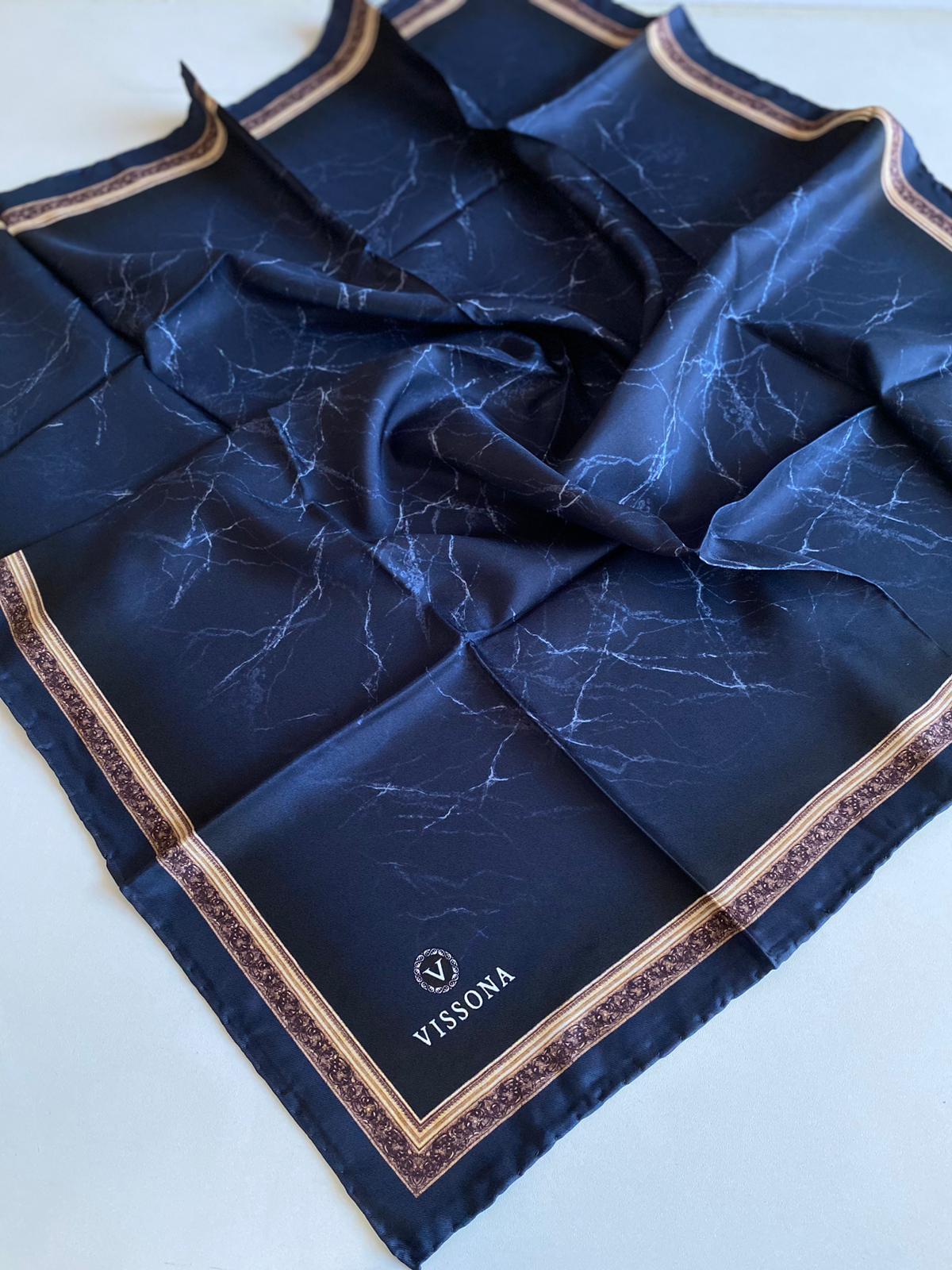 vissona-tivil-ipek-esarp-60307-0033-la-4142-b Vissona Tivil İpek Eşarp 60307 - 0033 Lacivert Karışık Desen - Görsel 1