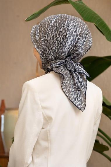 Vissona Tivil İpek Eşarp 60992 - 9 - 0003 - 0033 Beyaz Lacivert Kırçıl Desen