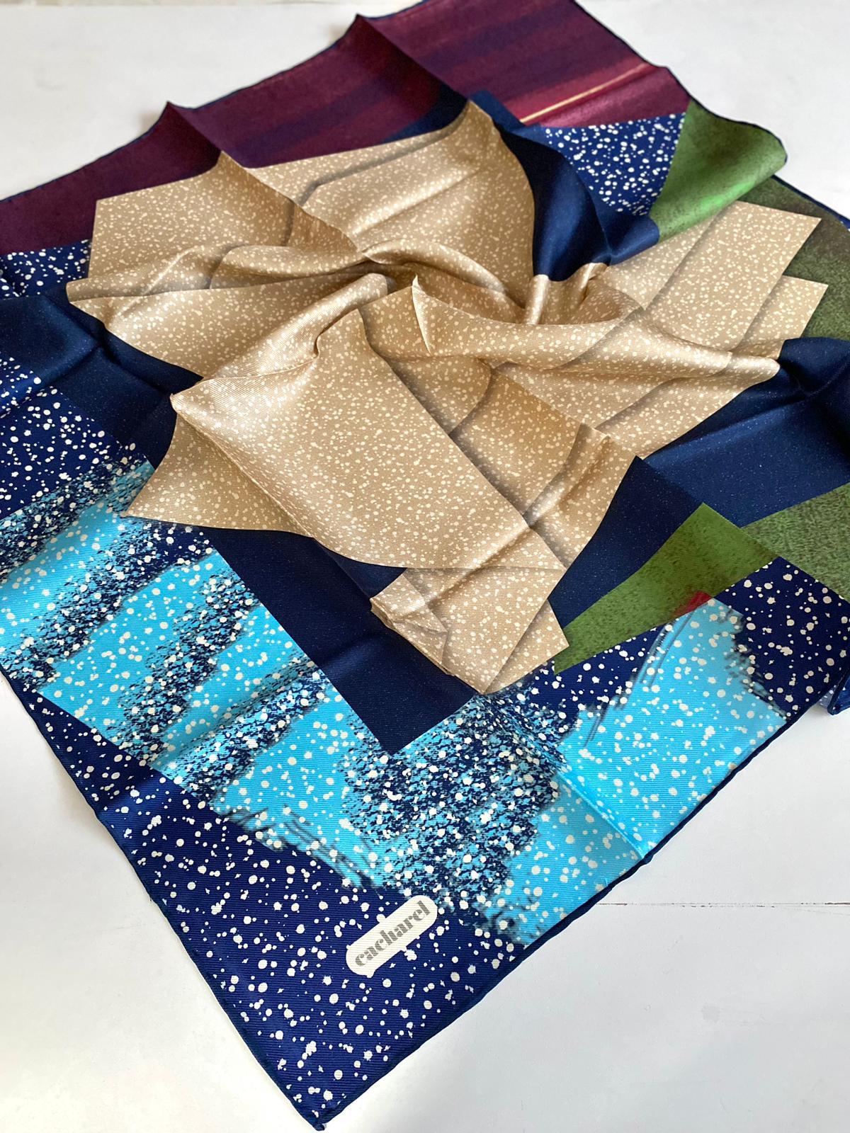 cacharel-defolu-tivil-ipek-esarp-41961-c9-8fd Cacharel Defolu Tivil İpek Eşarp 41961 Lacivert Karışık Desen - Görsel 1